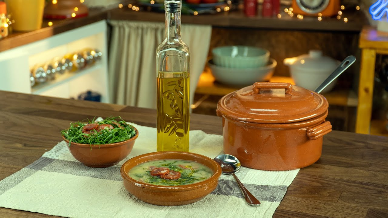 Caldo verde portugu&ecirc;s, o caldo que se faz em Portugal | CucaChef