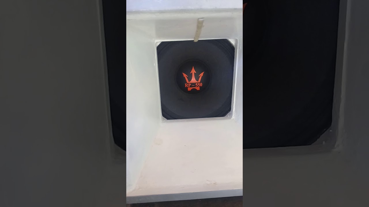 MÉDIO GRAVE MAGNUM RP 550 (TOCA MUITO)