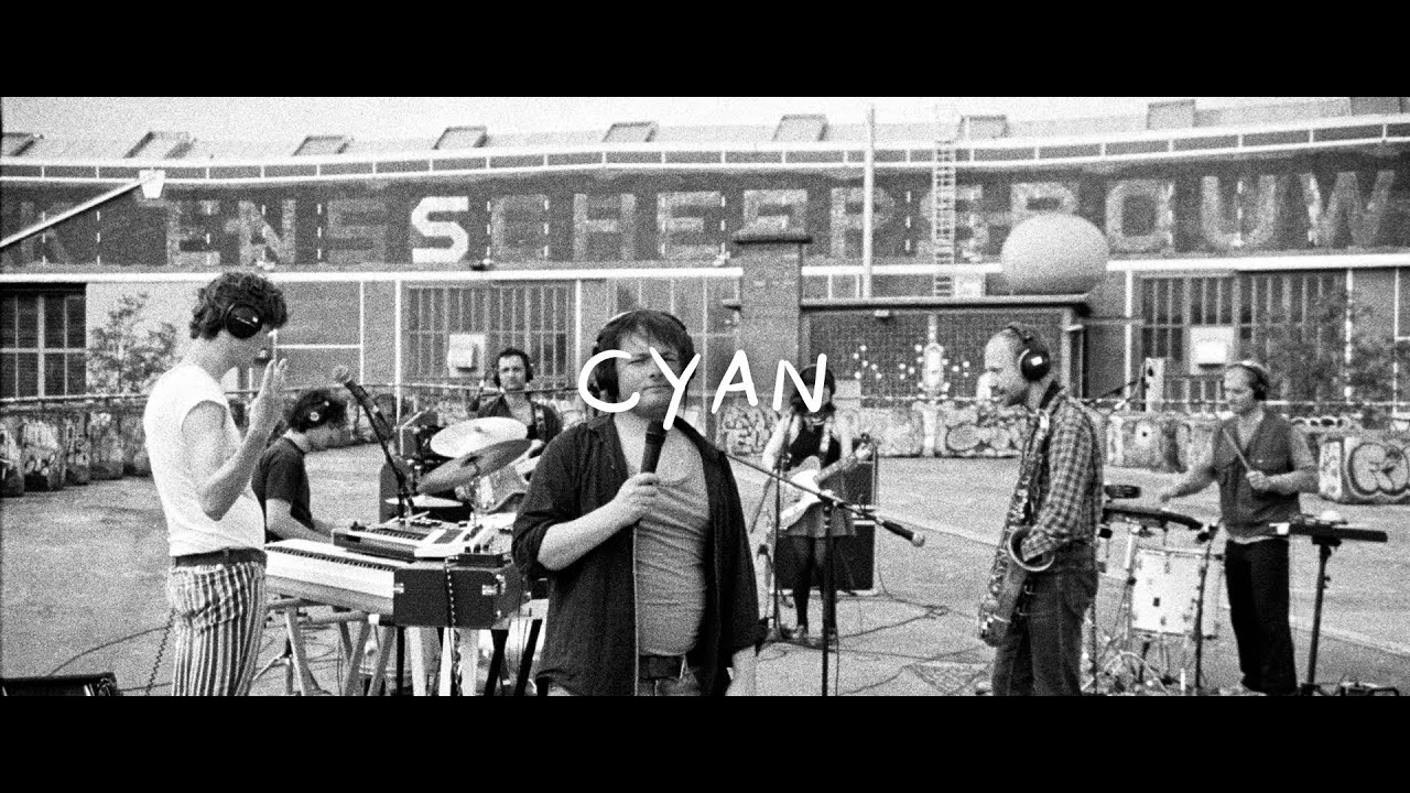 Personal Trainer - CYAN (live on the roof of Erik's house 2/3)