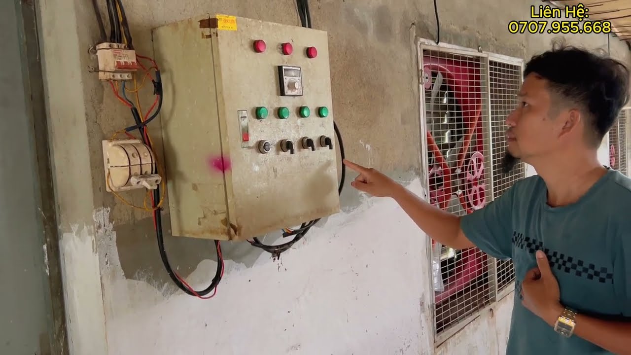 ( Ngừng GĐ) Ngân hàng thanh lý, 4Hecta có nhà, có trại heo 1300 con, 130m mặt tiền,QL14 A 1,5km