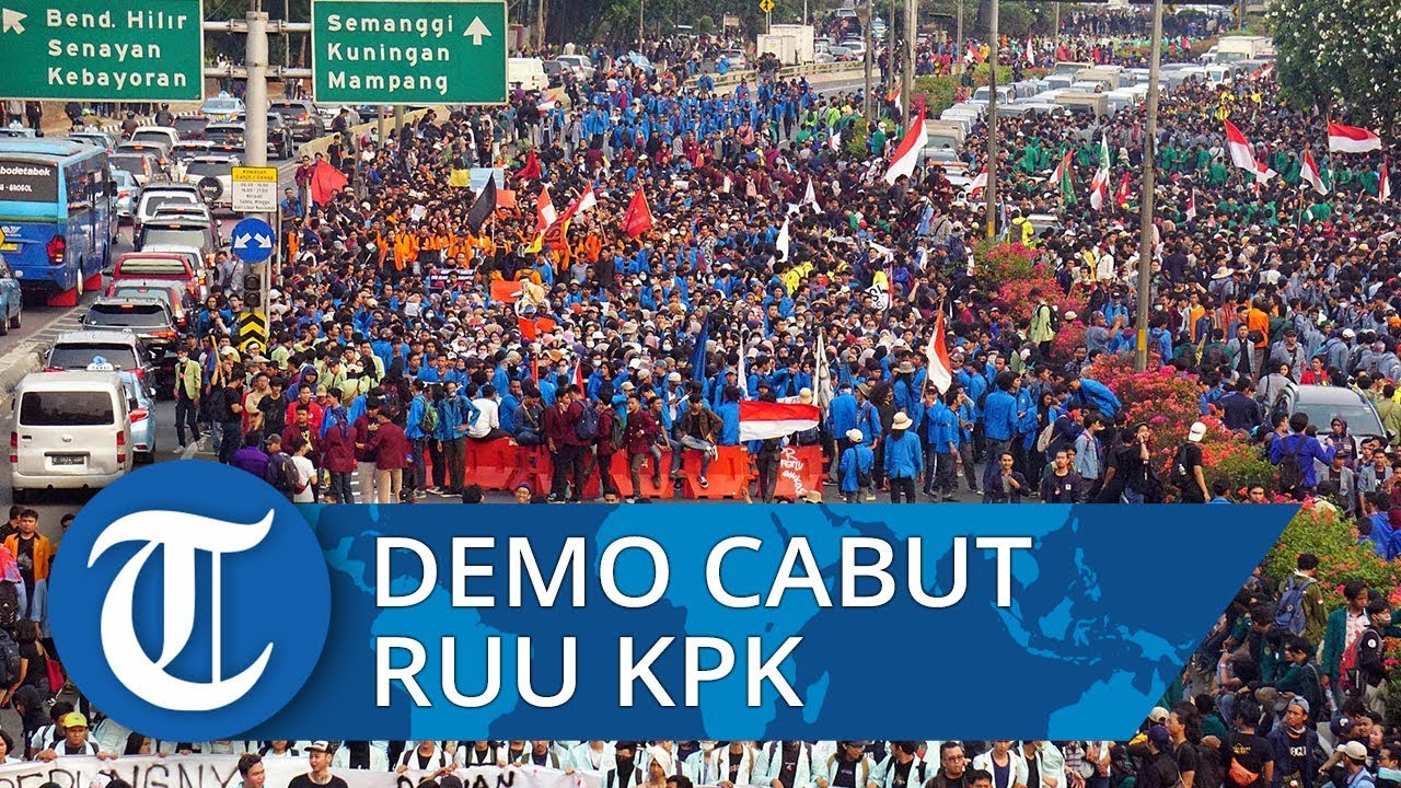 &lrm;Mahfud MD: Aksi Mahasiswa Demo Minta Cabut RUU KPK Sah Saja, Terserah Presiden