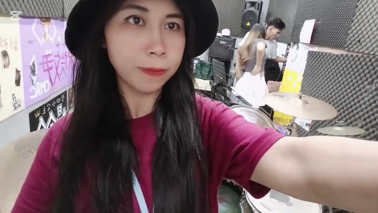 IZIN KELUAR SEBENTAR CUMA UNTUK LATIHAN NYANYI DI TAIPEI