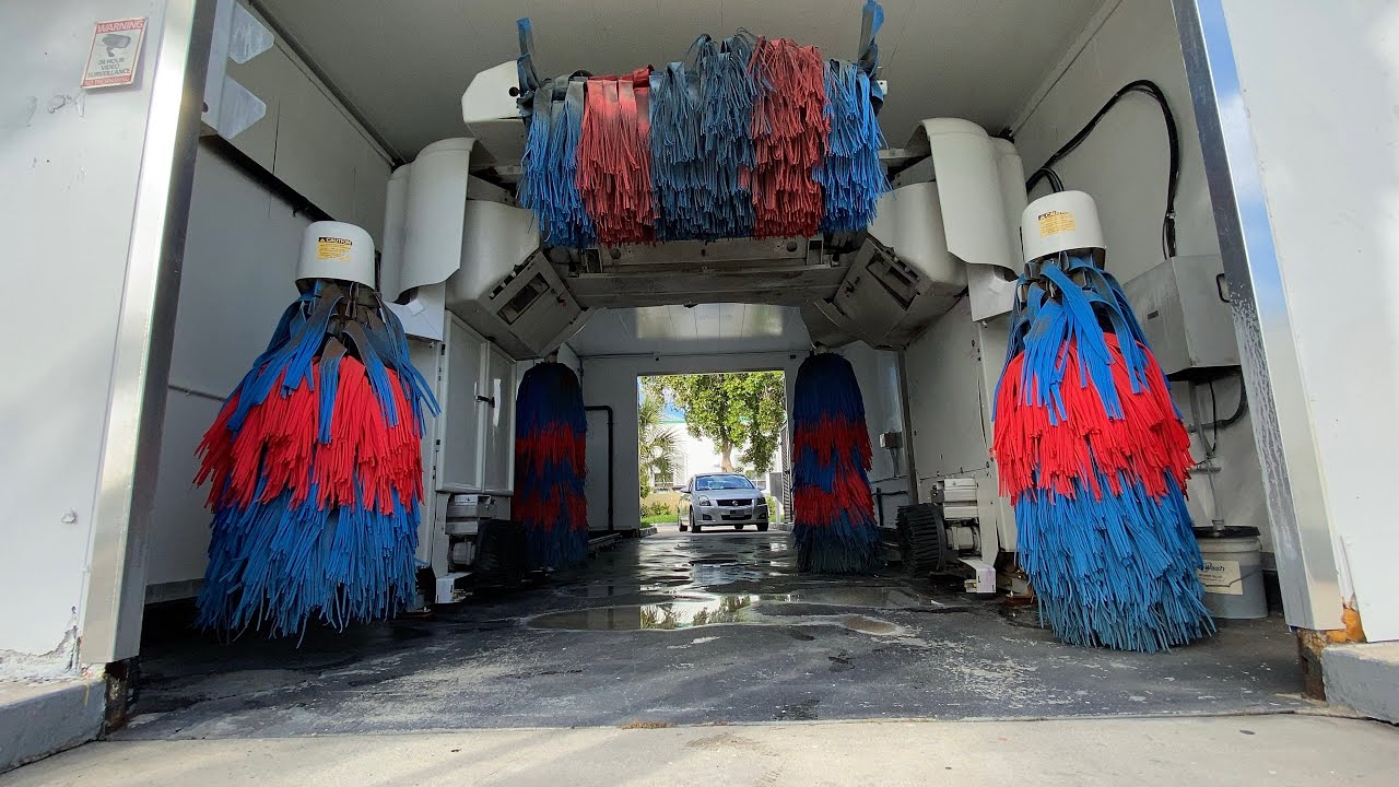 CW 95 Aggressive Used Ryko SoftGoss Maxx на заправке Orion Fuel в Голливуде, Флорида ￼￼￼