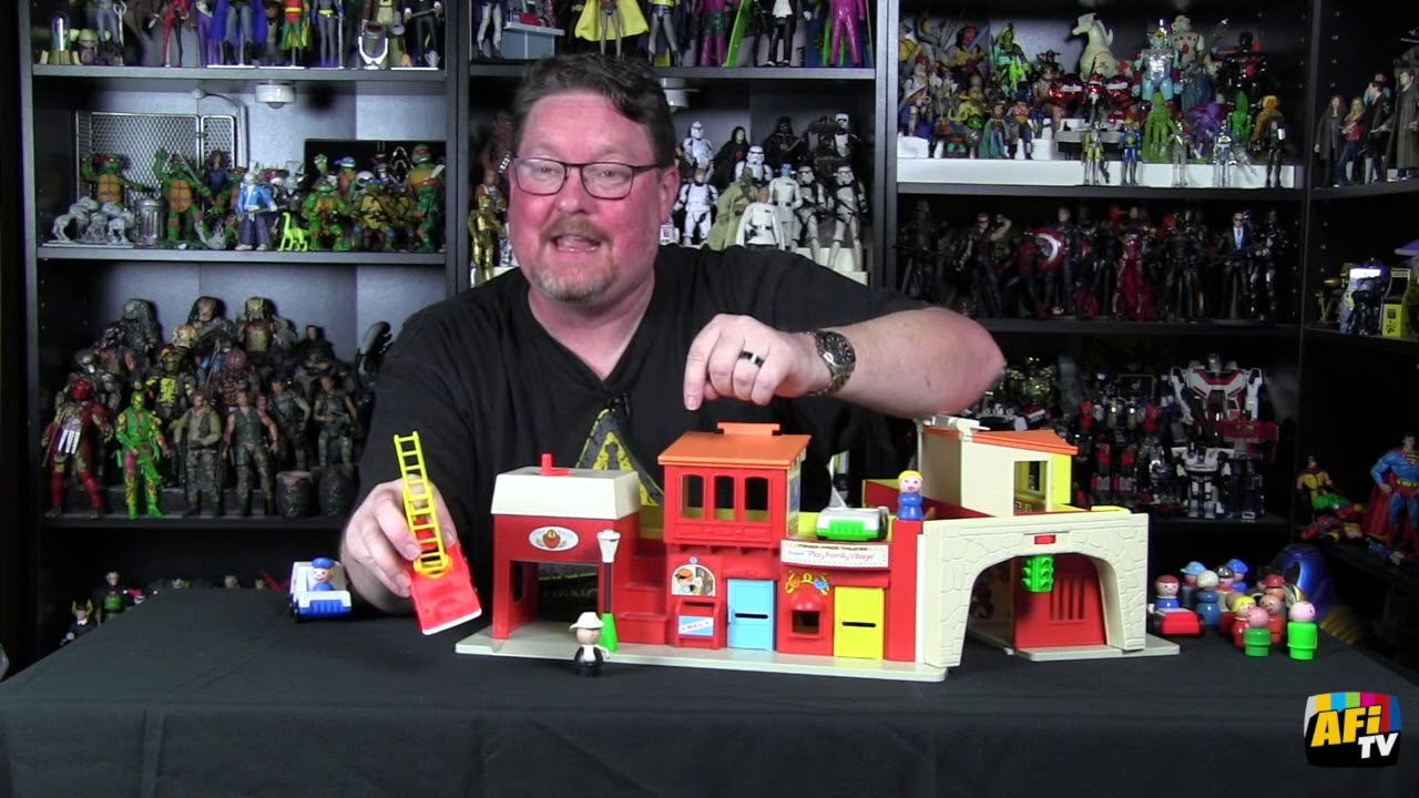 AFi Look Back: Fisher-Price Play Family/Little People Sets