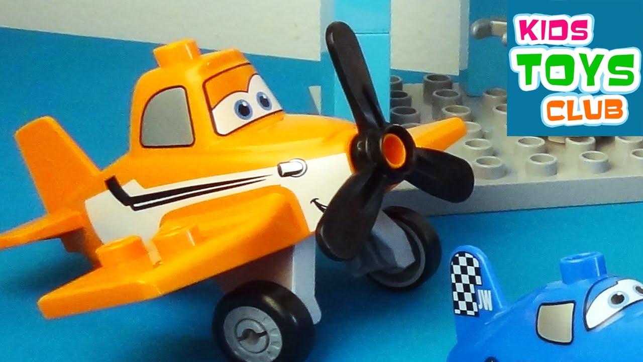 LEGO Duplo Disney Planes 10511 - playing with Lego DUPLO for kids, kids review, Dusty Crophopper