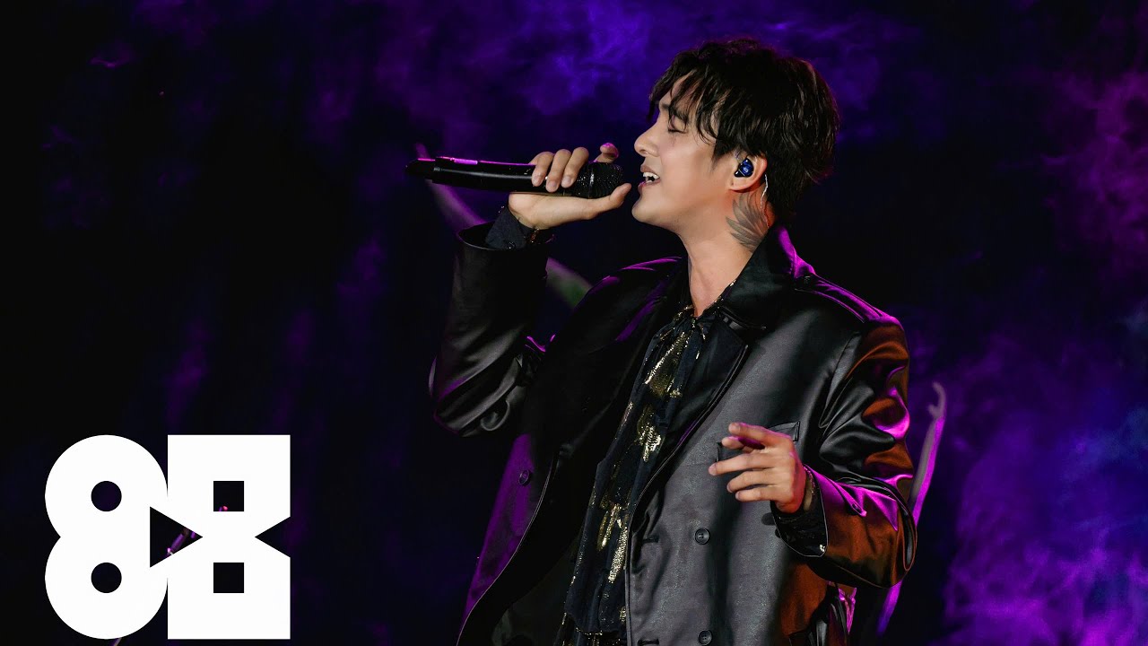 Đạt G - Điều Kh&aacute;c Lạ | Live at Concert 'C&acirc;y Th&iacute;ch Nghi' @DatGMusic