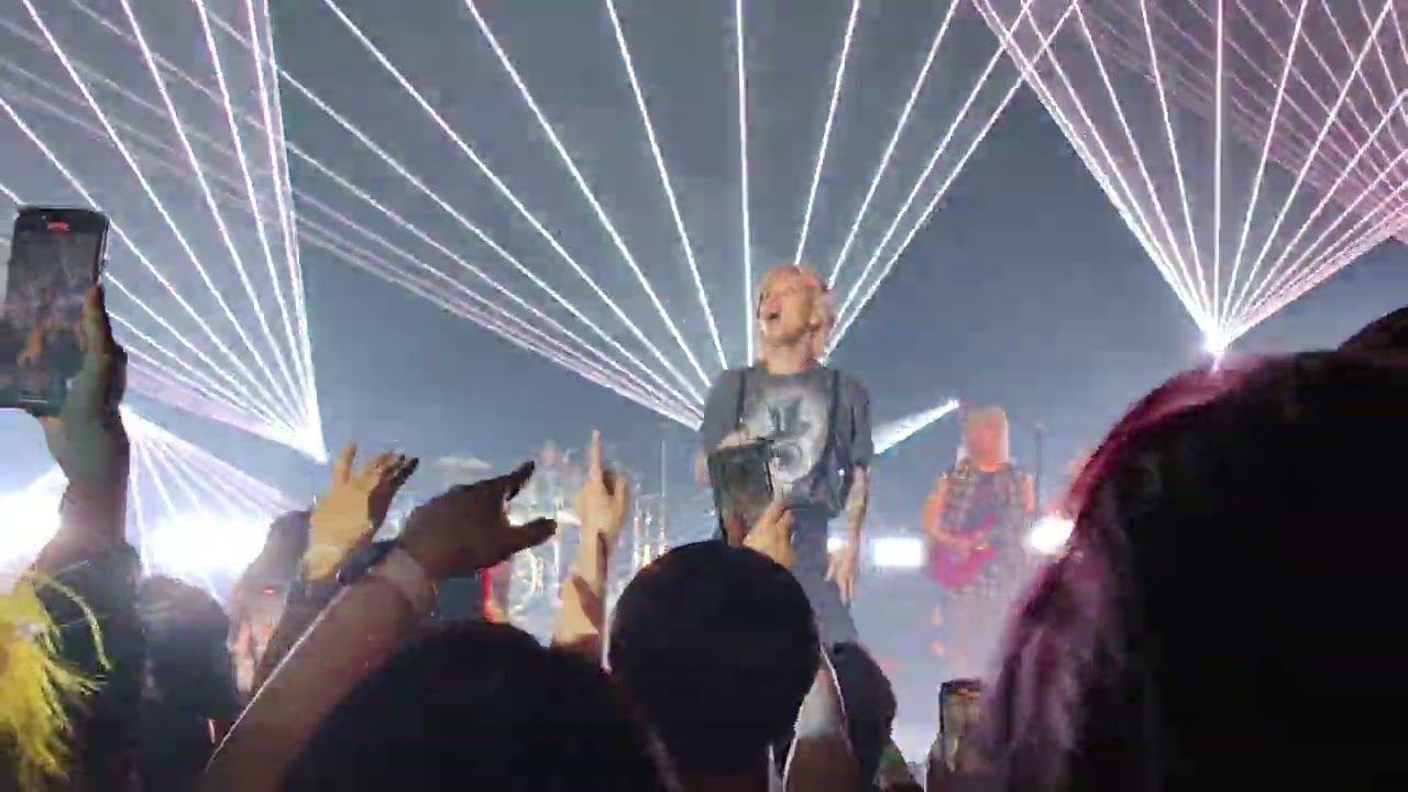 One ok rock Dystopia