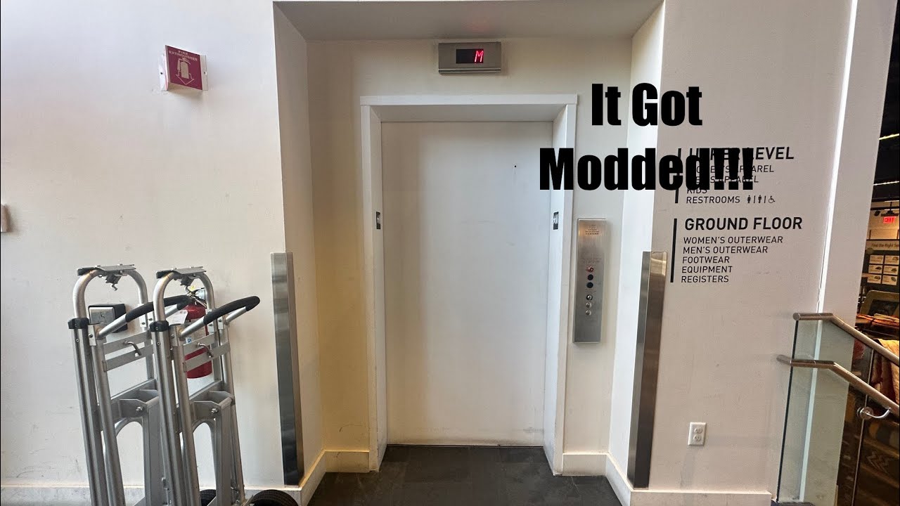 The Elevator at L.L.Bean Mashpee Commons got Modded!!