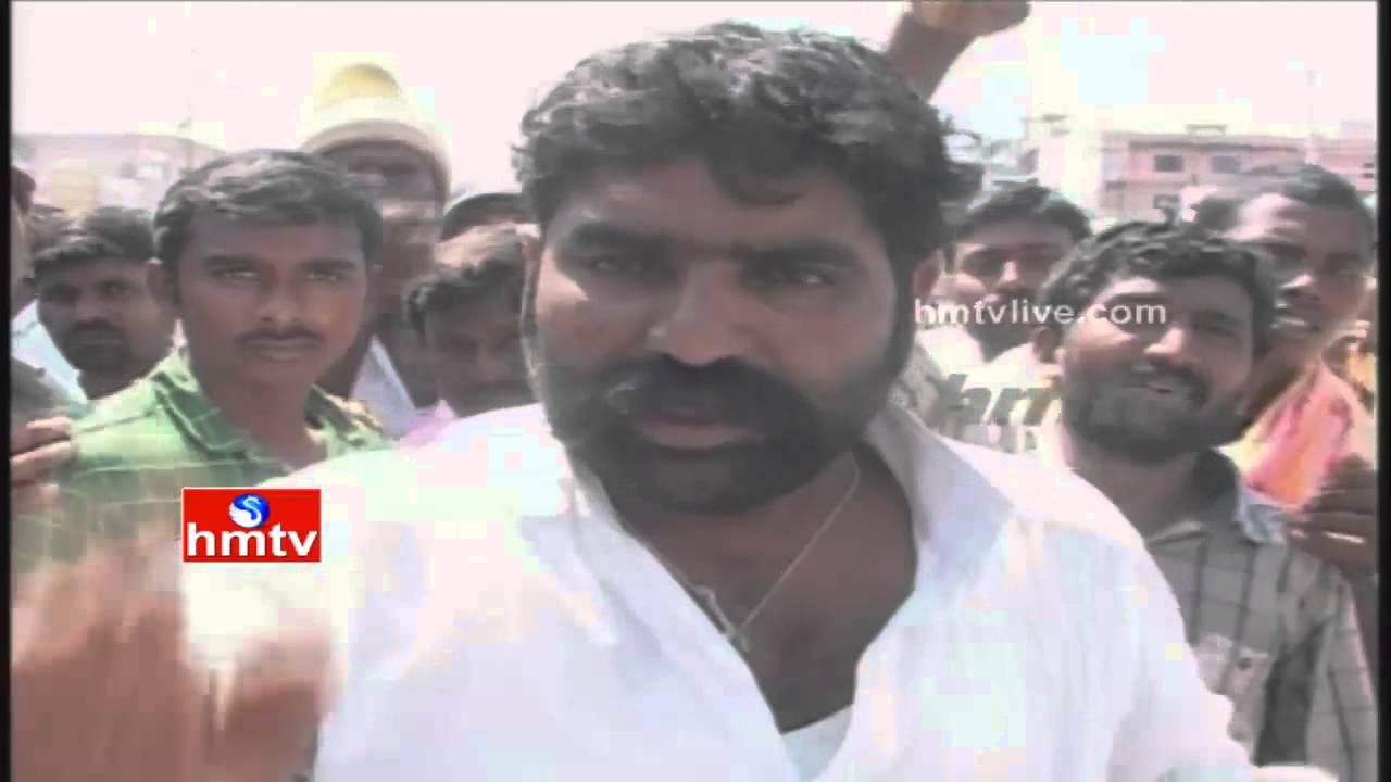 Onion Farmers Strike at Market Yard over Price in Kurnool | HMTV
