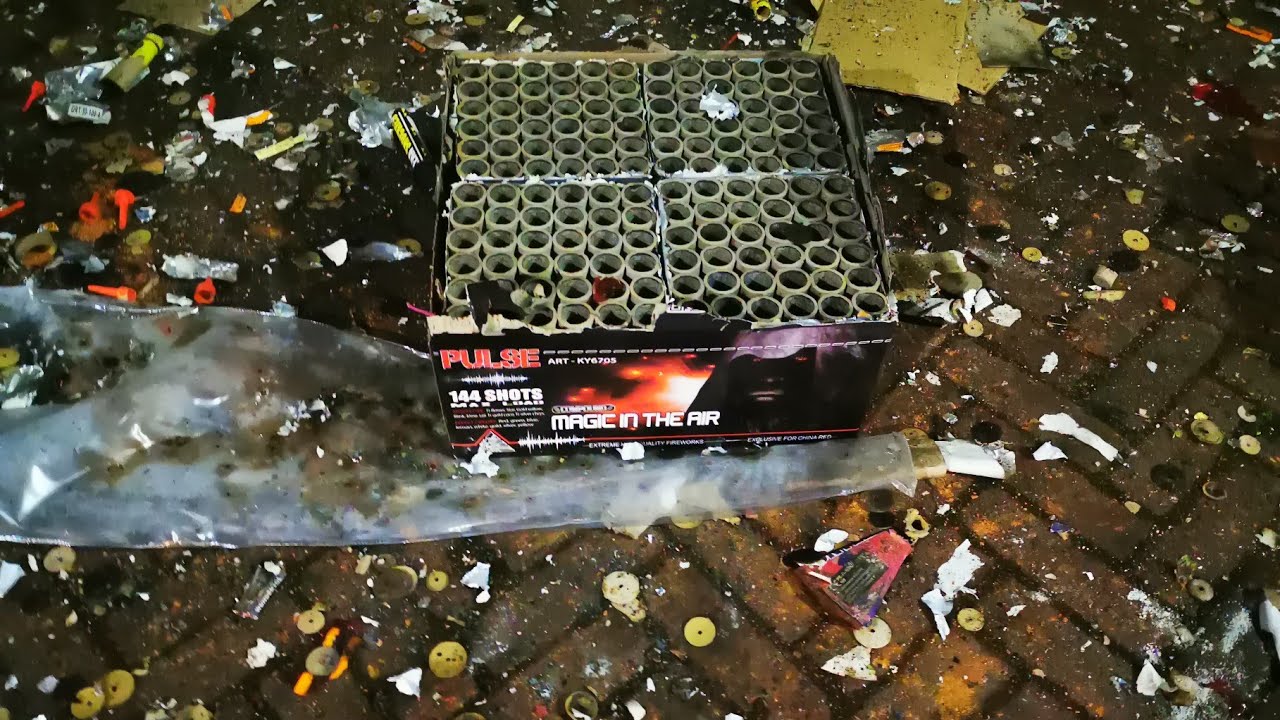 China Red ~ Magic In The Air 144 Shots vuurwerk