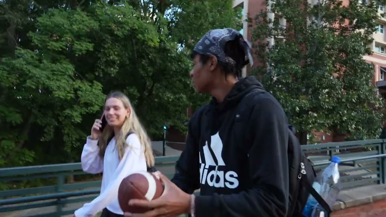 Using Rizz Tutorial to Pick Up Girls Prank!