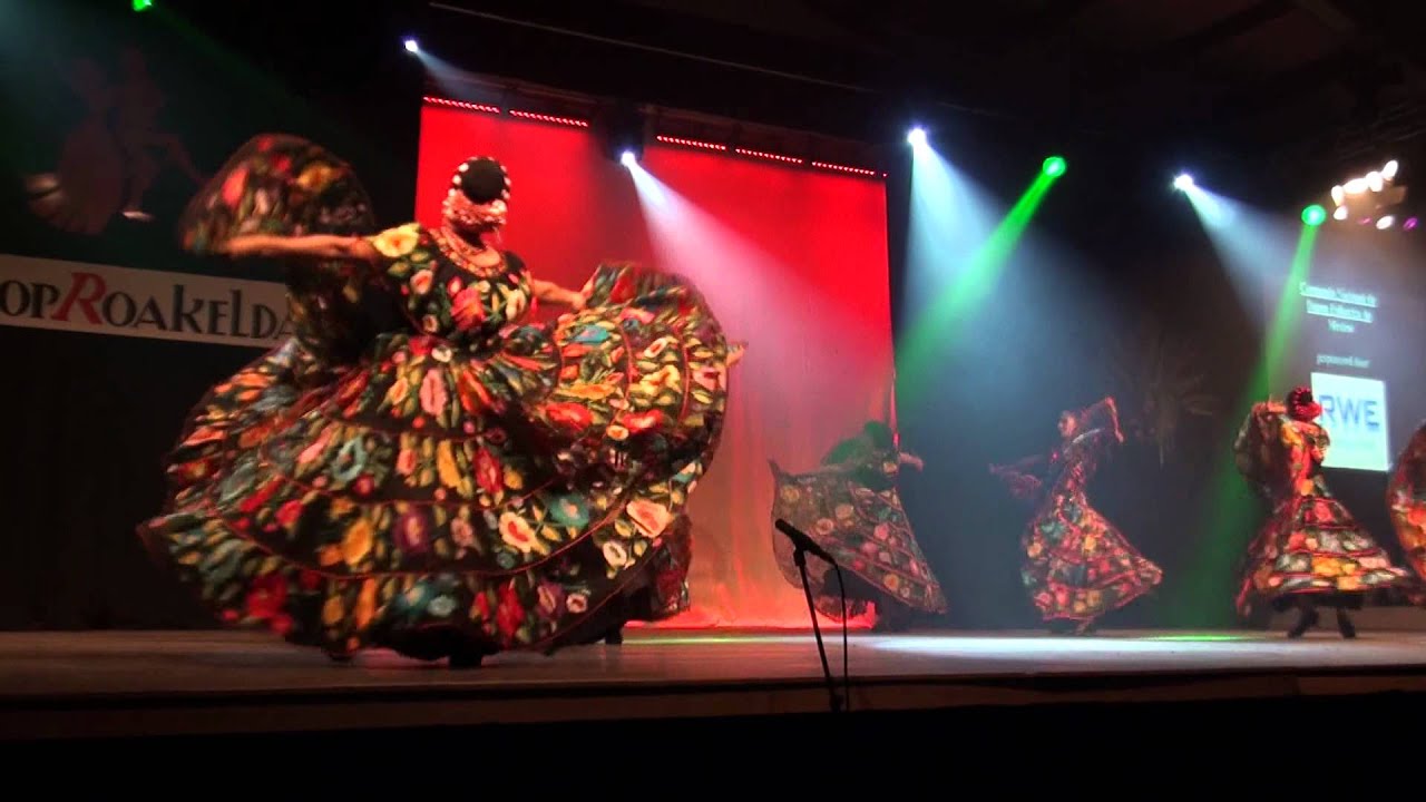 Warffum OpRoakeldais 2011 Mexico 1 CNDeDanzaFolkloricoDeMexico - Roakeldais