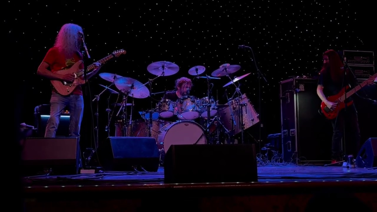 THE ARISTOCRATS Performs SITTIN' WITH A DUCK ON A BAY Marco Minnemann Fills the Backstory 4/6/2025