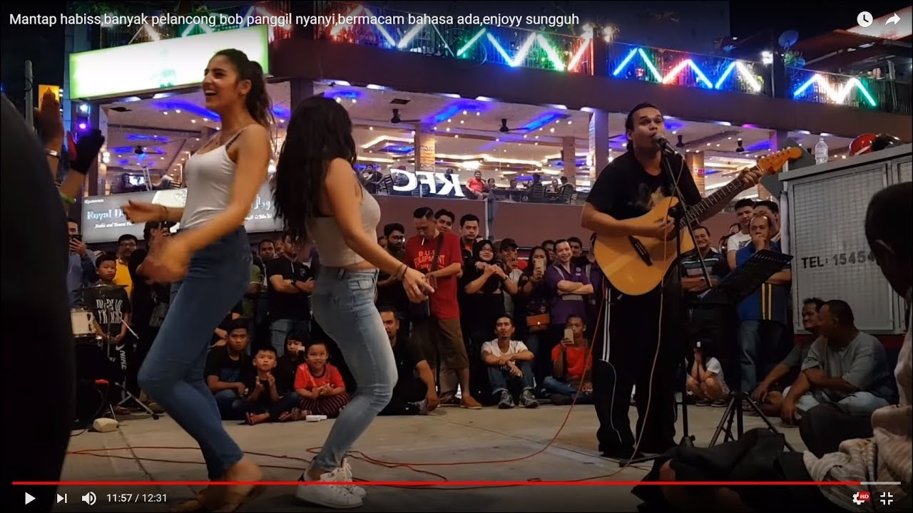 Mantap habiss,banyak pelancong bob panggil nyanyi,bermacam bahasa ada,enjoyy  sungguh