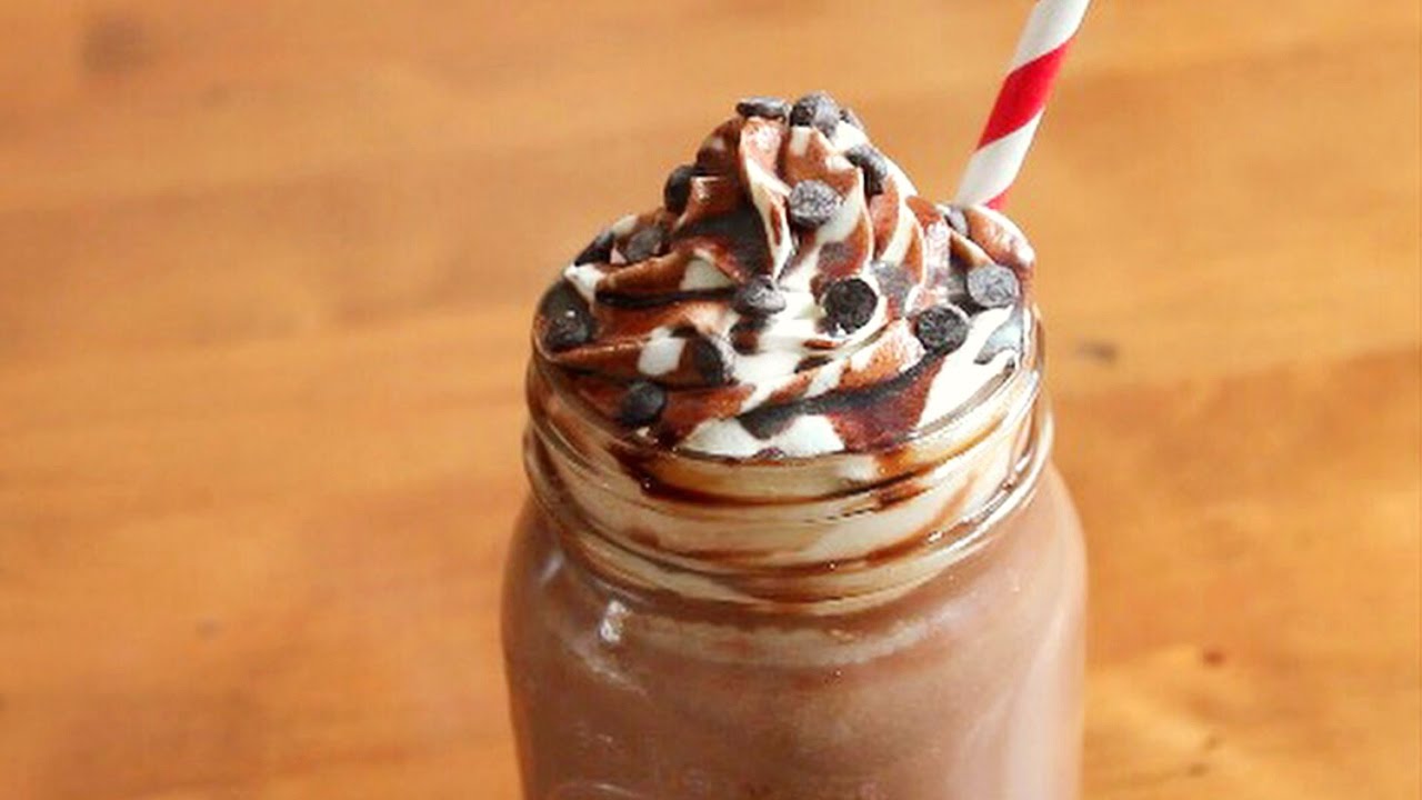 Peanut Butter Nutella Hot Chocolate | 5 ingredients