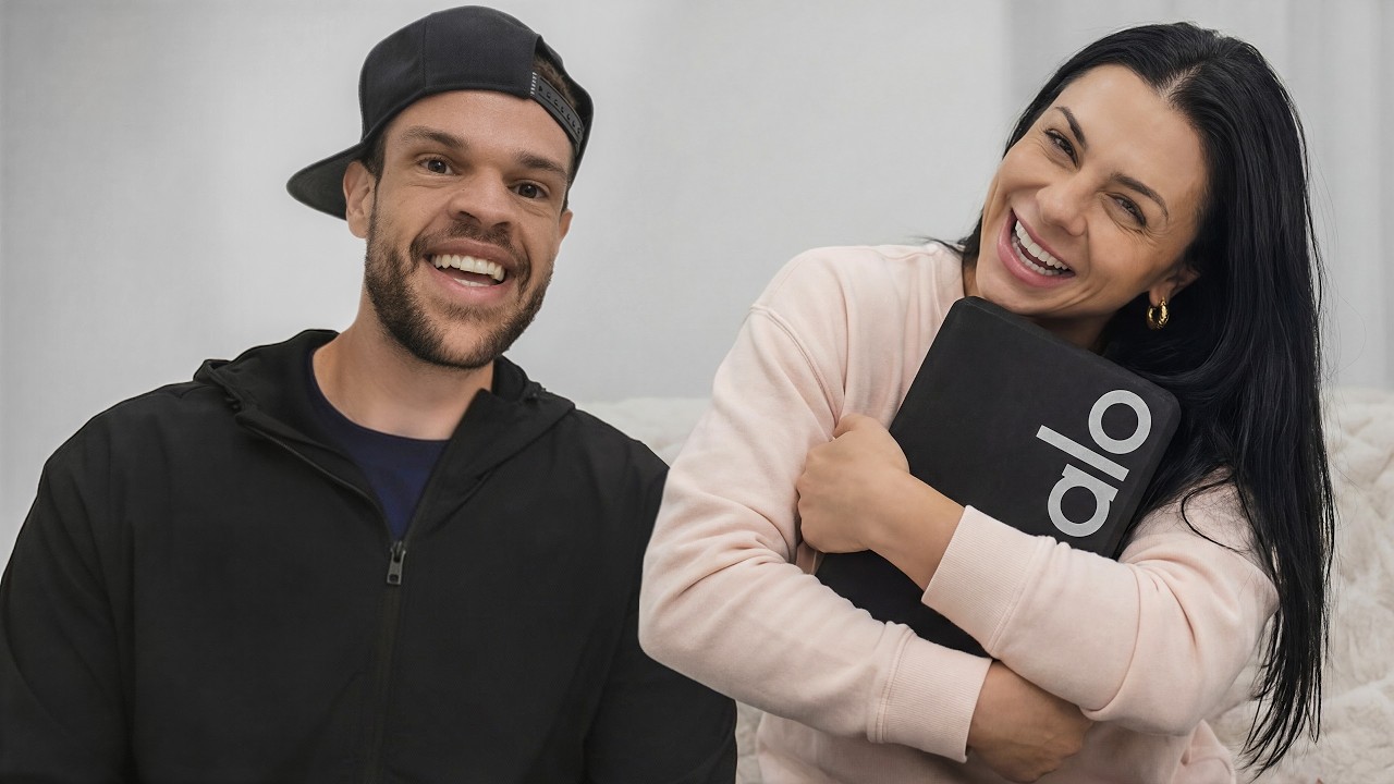 FILAS DE COMPRAS NO OUTLET DOS ESTADOS UNIDOS