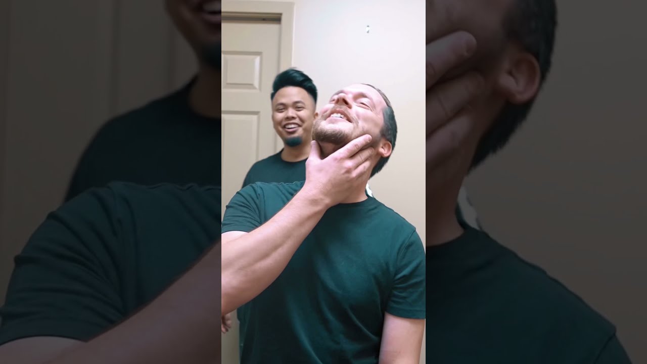 HIS HEAD GOT STUCK!😱😱