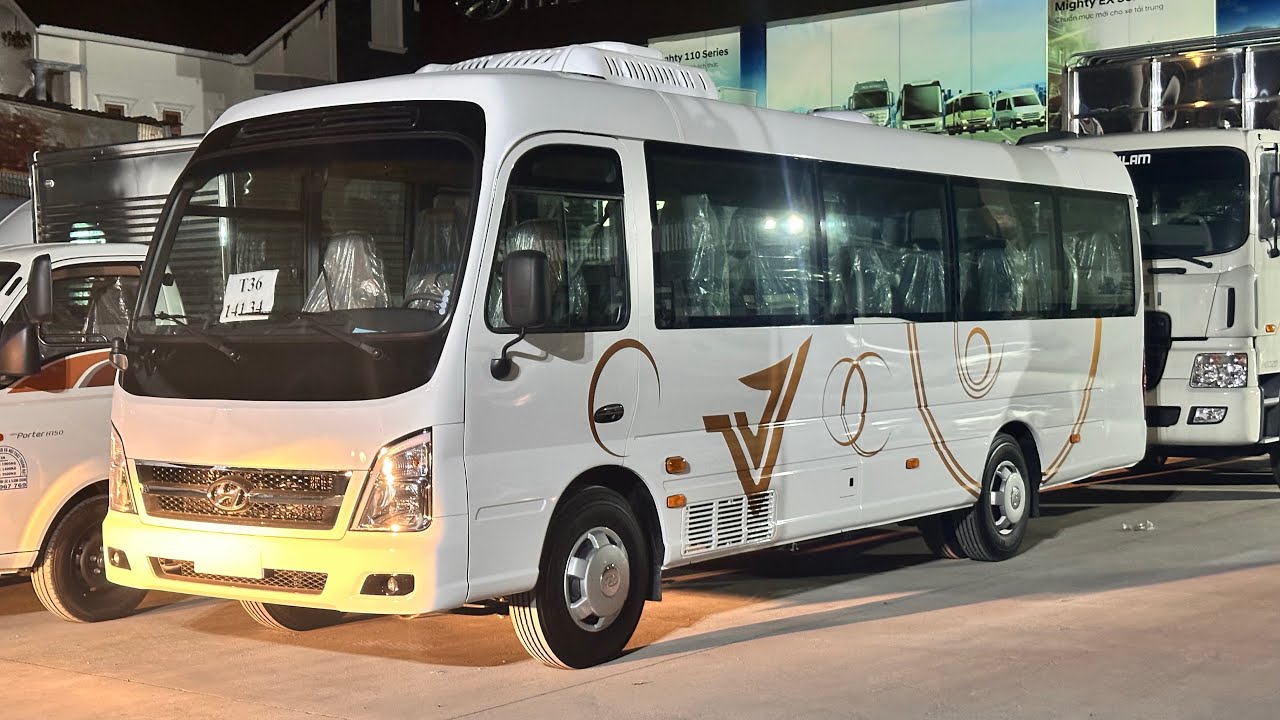 New County 29 chỗ cửa xoay || Hyundai Phú Lâm