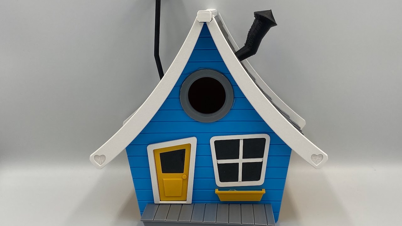 Tooned Birdhouse