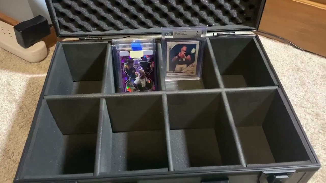 KAGSWAMO Toploader Storage Box Trading Card Storage Case, Sports Baseball Card Storage Box Review