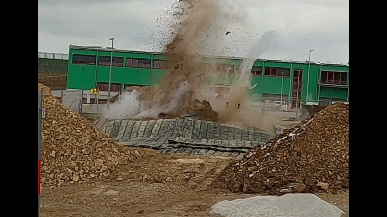 SüdOstSpreng UG | Kontrollierte Sprengung einer Baugrube | Referenzprojekt
