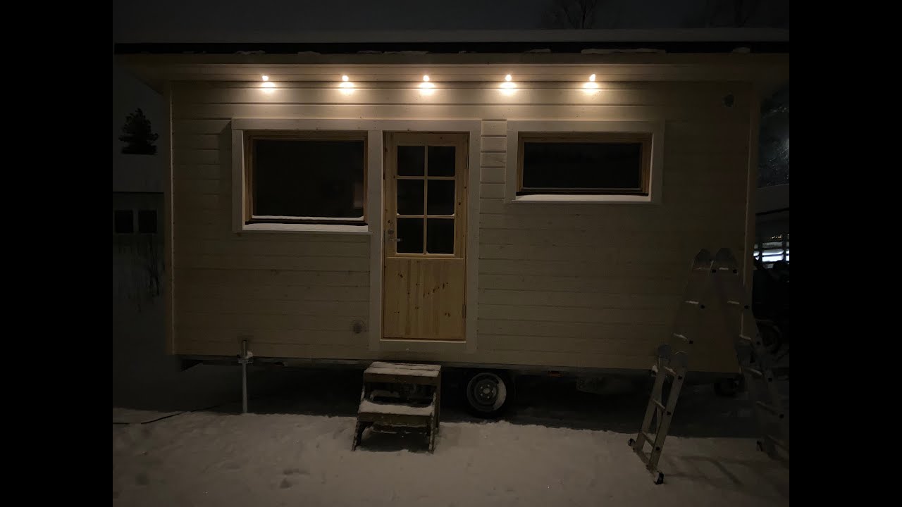Saunakärry pukuhuoneella