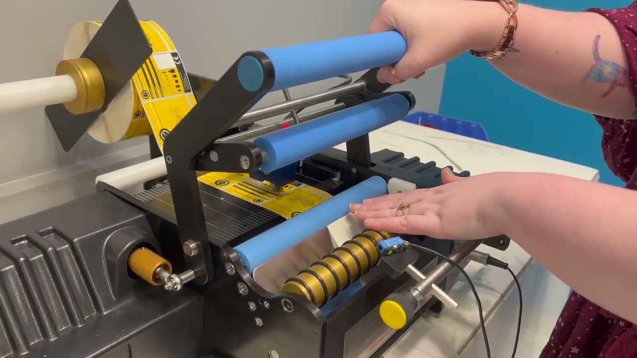 How to perform the 'catch a label' test