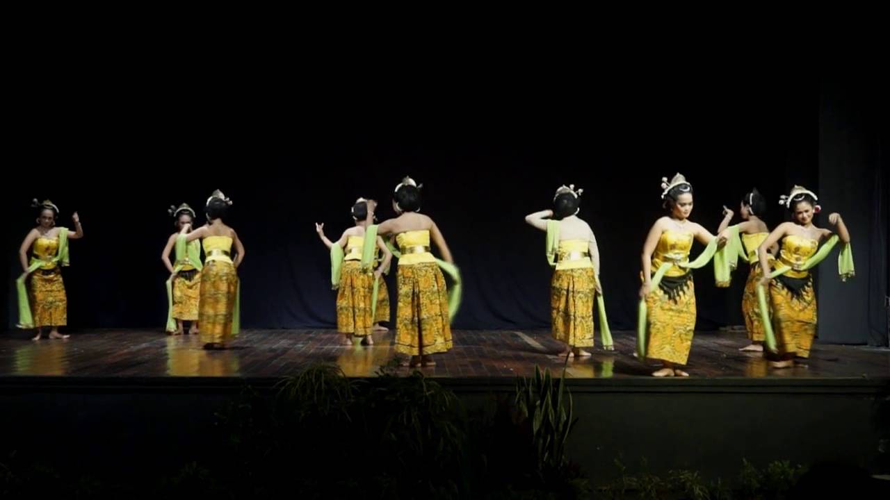 01  Tari Tayub Ngujiwat (unnes seni tari angkatan 2012)
