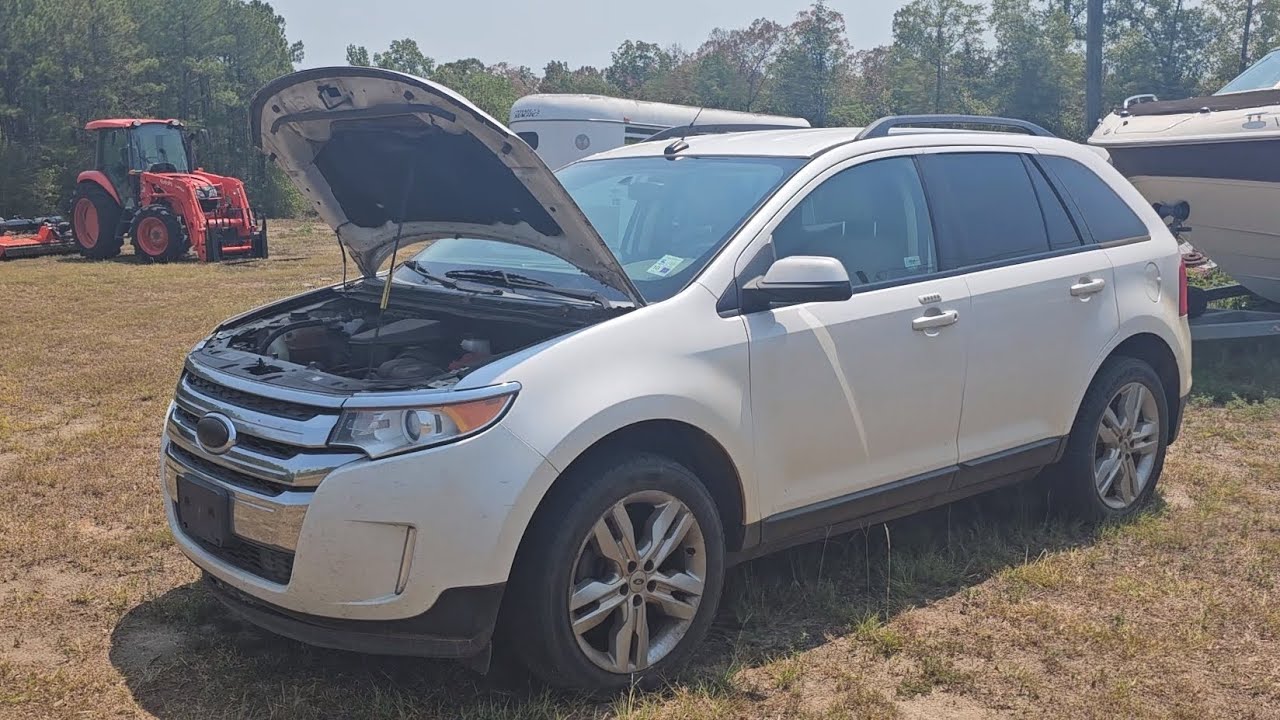 Replacing the Vvt seals on a 2013 Ford Edge. Found the oil leak