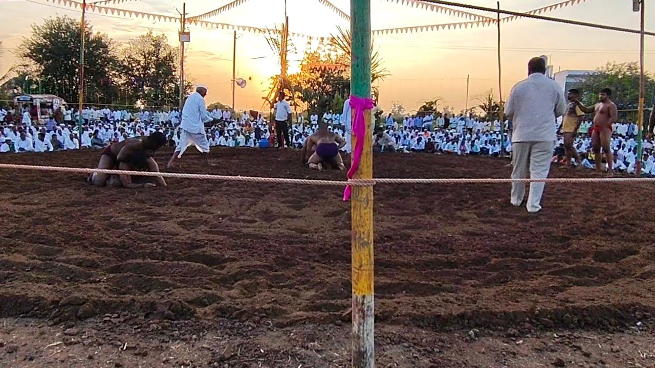 ಜಂಗಿ ನಿಕಾಲಿ ಕುಸ್ತಿಗಳು ಐಗಳಿ ಶ್ರೀ ಅಪ್ಪಯ್ಯಸ್ವಾಮಿ ಜಾತ್ರಾರಾ  ನಿಮಿತ್ಯ