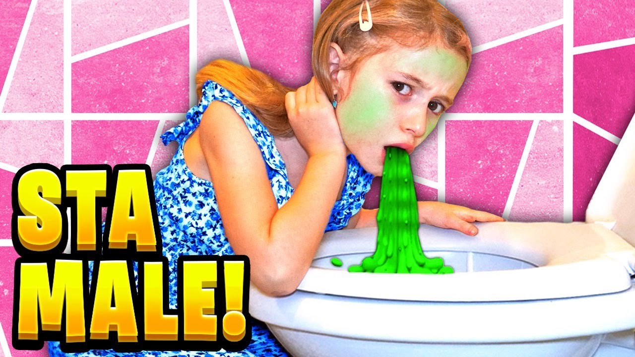GIORGIA SI SENTE MALE PRIMA DELLE VACANZE E SVIENE IN BAGNO SALVO SI PRENDE CURA DI LEI!