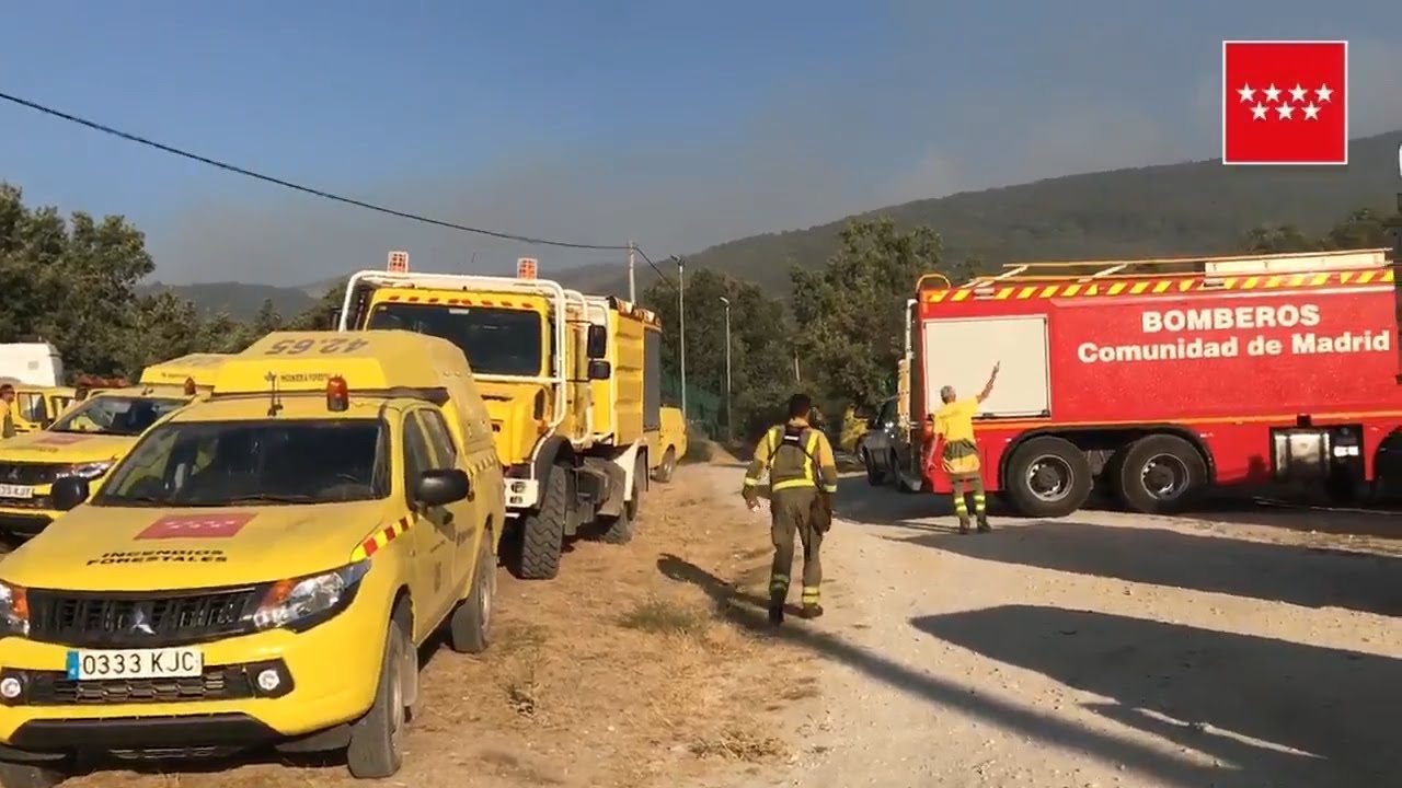 Logran que el incendio de La Granja no penetre en Madrid
