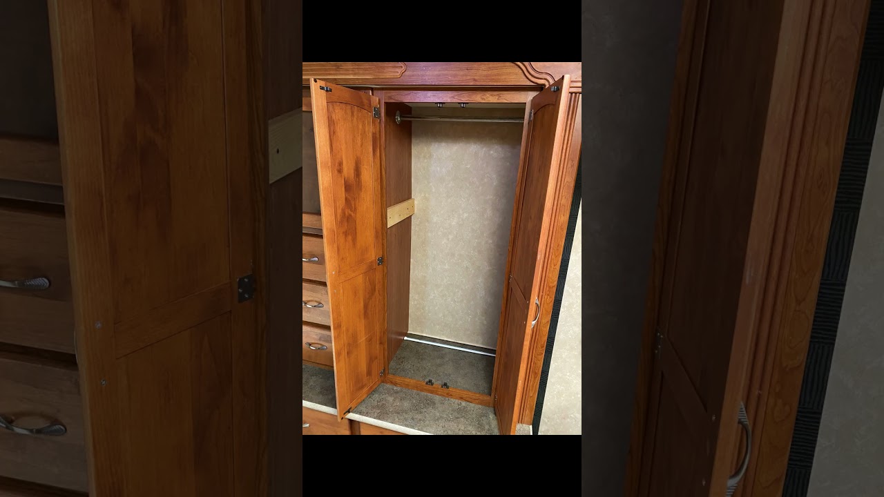 2008 Monaco Coach LaPalma XL SE 38PLT Rear Gas Motorhome RV Class A Workhorse