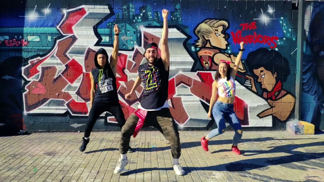 Muévelo - Nicky Jam & Daddy Yankee | ZUMBA | Reggaeton | Toni Galindo