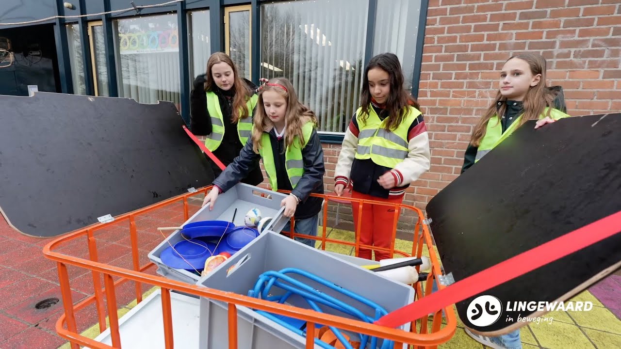 Pauzesportbox stimuleert leerlingen Sterrenbos te bewegen.