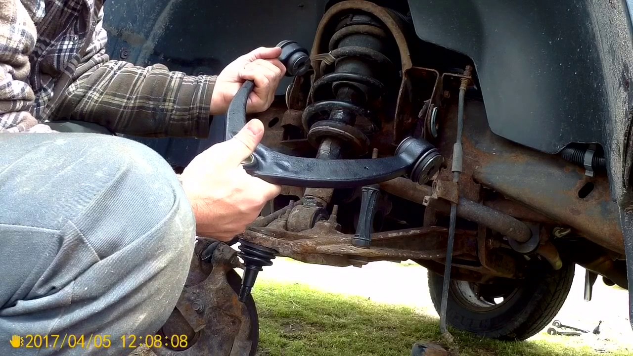 Снятие верхнего и нижнего шарового шарнира Chev Silverado 2008 года