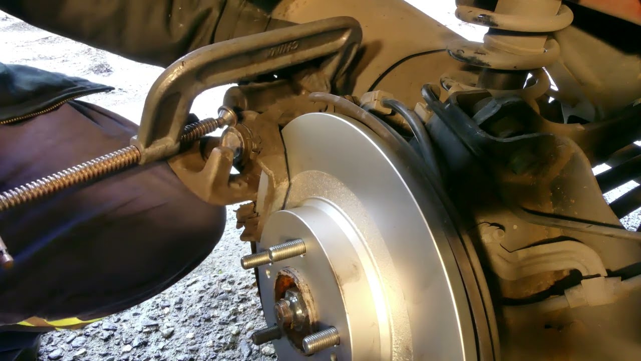 2020 Mitsubishi Outlander Rear Brakepad/Rotor Replace w/ EPB