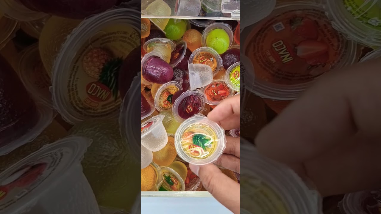Makan jelly rasa nanas #jelly #inaco #pinapple #subscribe