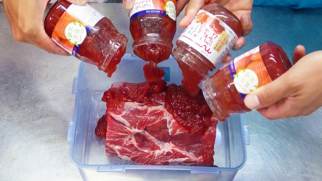 苺ジャムで肉塊を1週間熟成した結果…