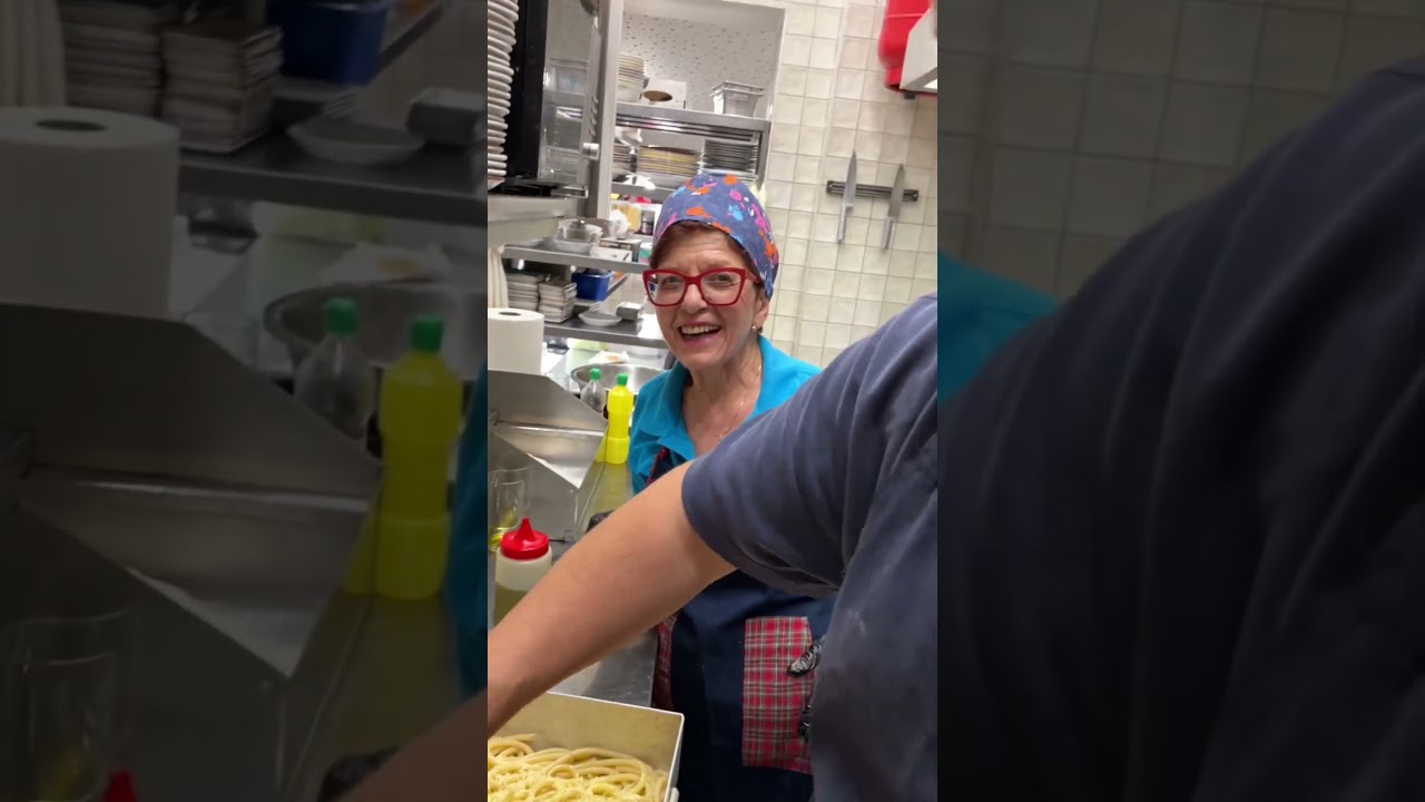 &Phi;&tau;&iota;ά&chi;&nu;&omicron;&upsilon;&mu;&epsilon; &pi;&alpha;&sigma;&tau;ί&tau;&sigma;&iota;&omicron; &mu;&epsilon; &tau;&eta;&nu; &Kappa;&upsilon;&rho;ί&alpha; &Sigma;&tau;έ&lambda;&lambda;&alpha;!