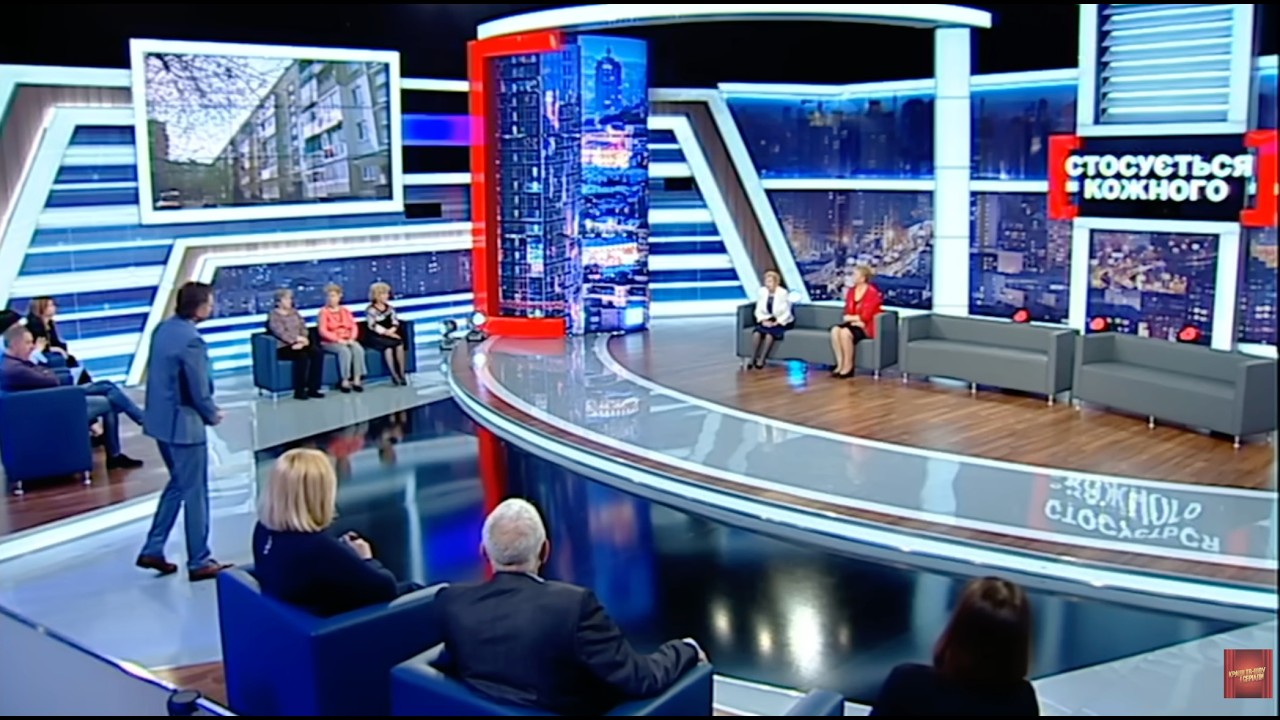 ЗАКРИЛА СИНА В ХАТІ, БО СТАРШОГО БАТЬКИ ЗАБРАЛИ | Стосується кожного
