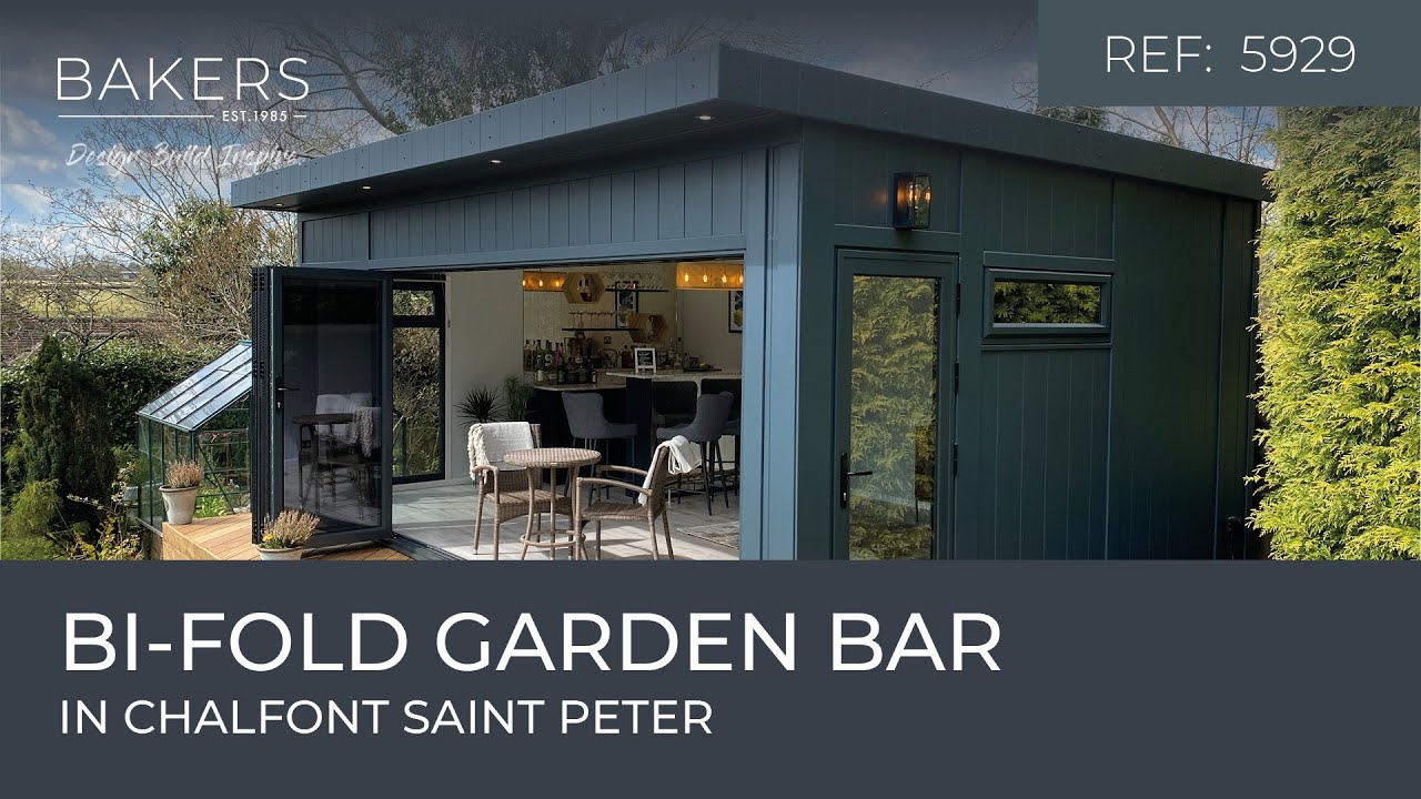 REF: 5929 Contemporary Bi-fold Garden Bar in Buckinghamshire