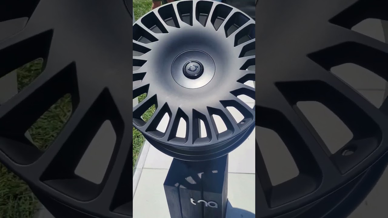 The New Aero wheels at Teslatakeover - Including carbon fiber wheel