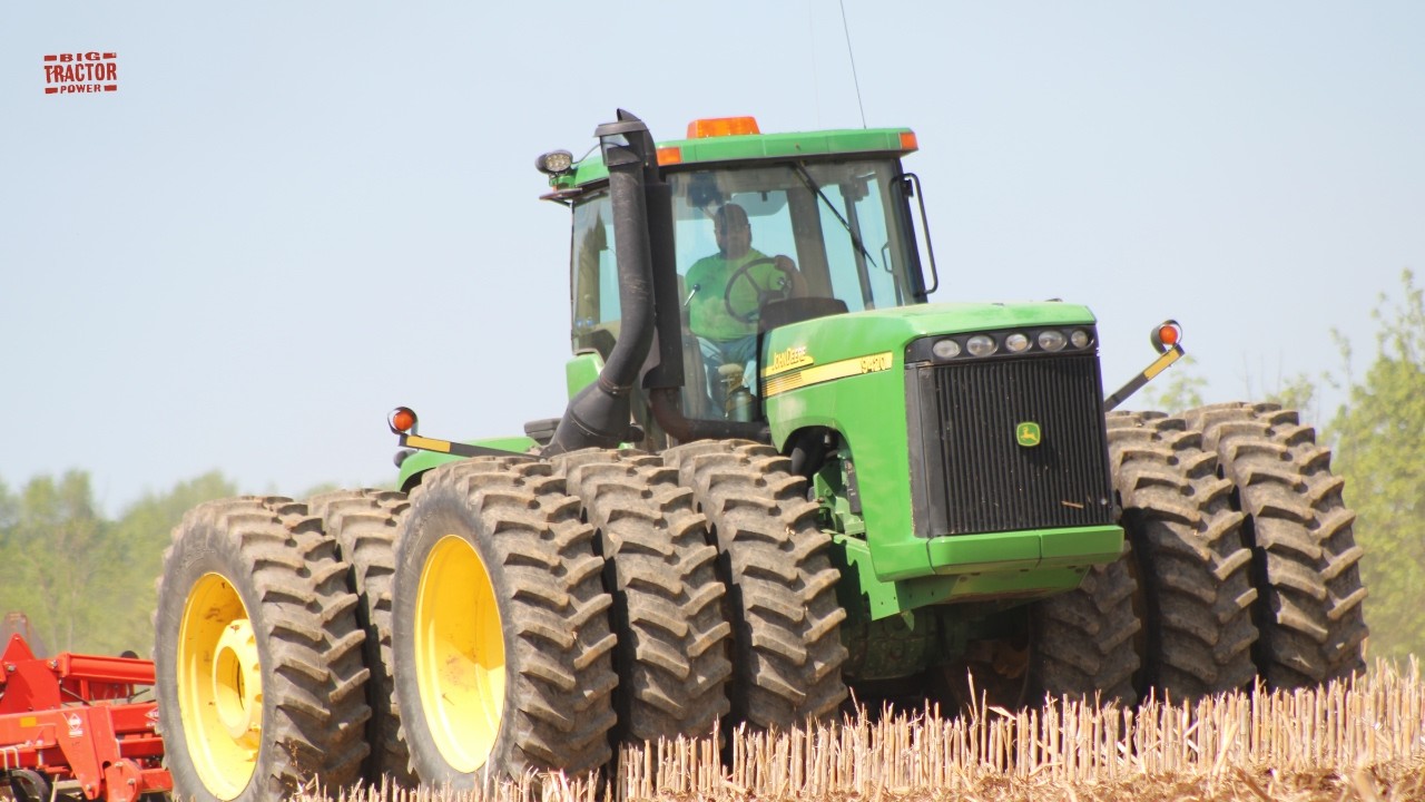 JOHN DEERE 9420 Tractor Disking