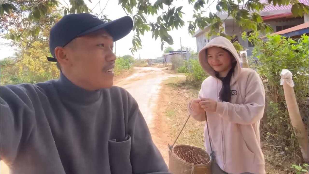 ไปหาน้องแตงโม พาไปกินปลาอยู่นา