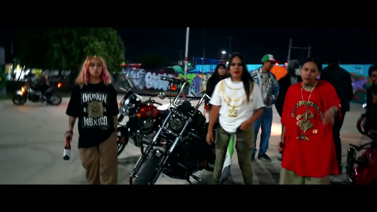 Yeimy Ochoa ft Queen Chacal / La Crissta -Tirando Placa