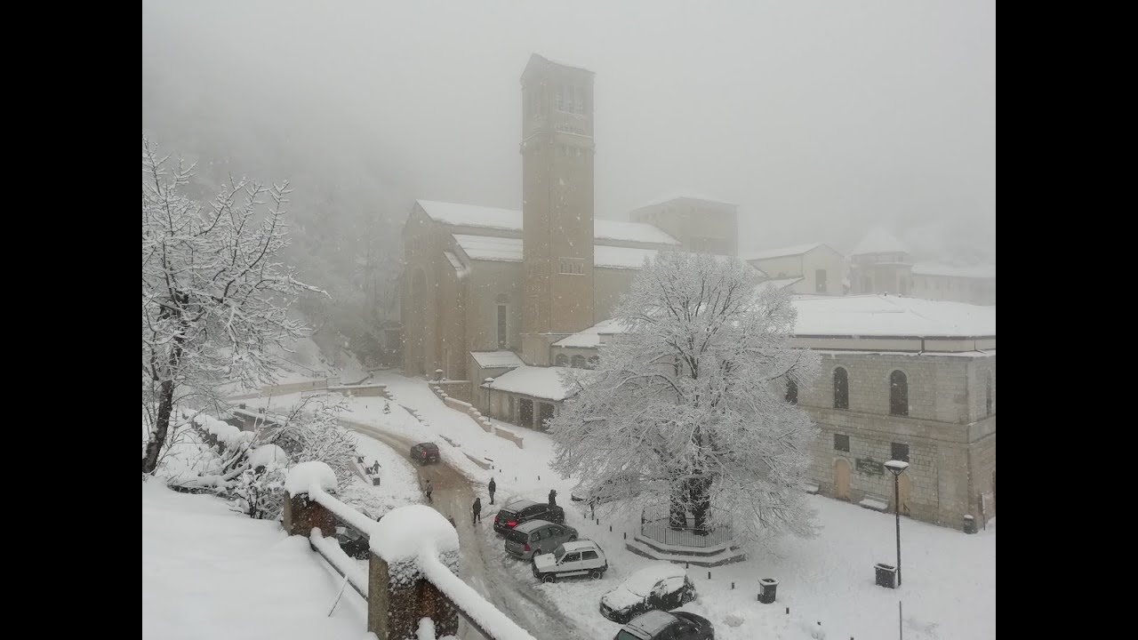 SPETTACOLO BIANCO AL SANTUARIO DI MONTEVERGINE.