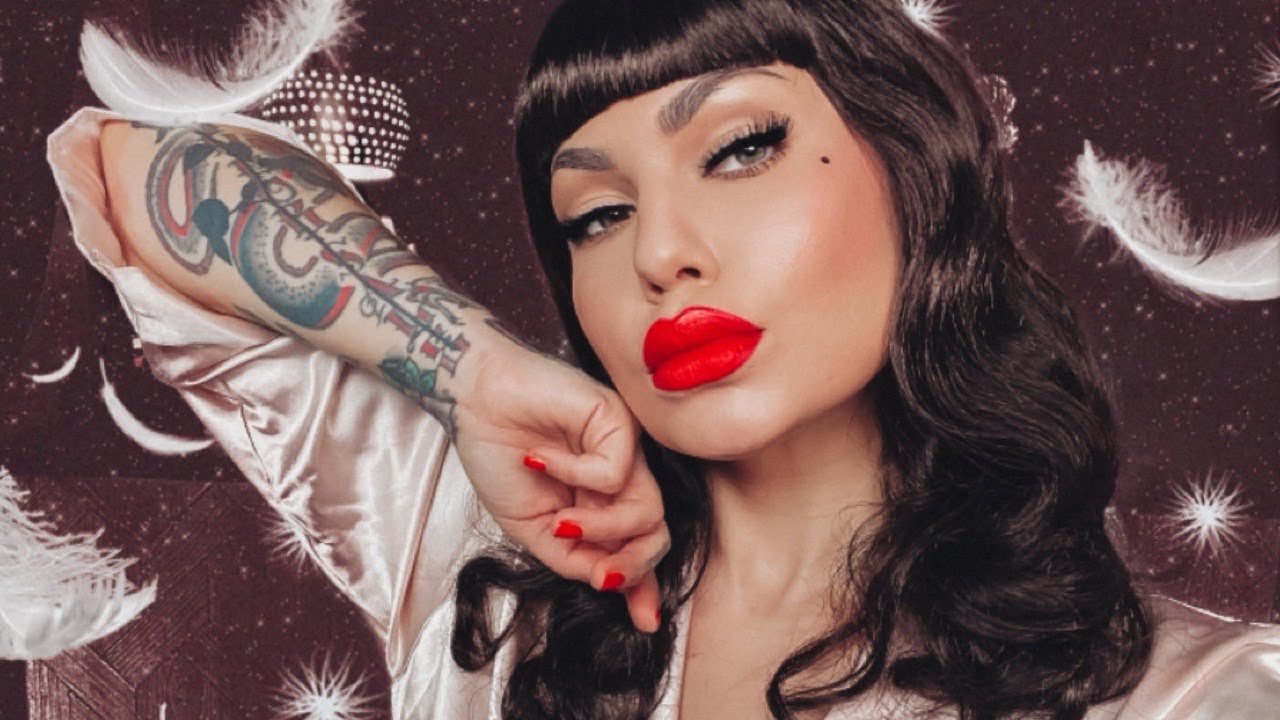 Classic/Old Hollywood In Depth Makeup Tutorial. Im so cute wow omg yay | Bailey Sarian