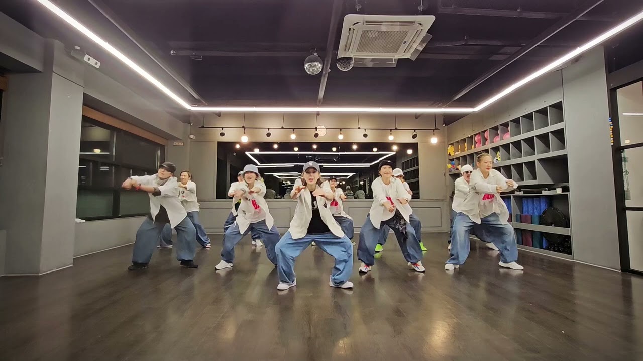 y.g패밀리 🎵멋쟁이신사 ㅡzumba( 저스트코크p.j 팀)