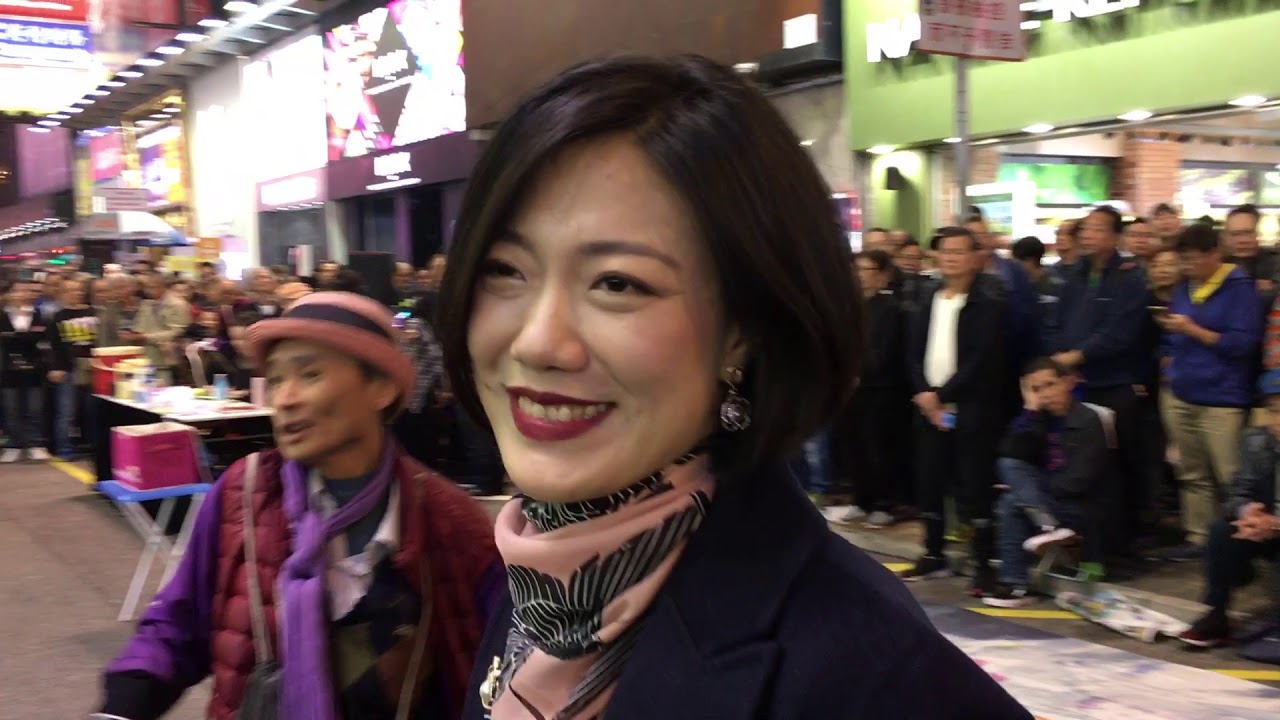 旺角羅文 (2018-01-21 20:45)~  街頭天后Stacey Long龍婷(小龍女)唱 